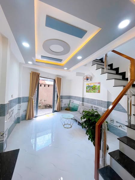 1ty3 bán nhà 1 lầu; đường ô tô; bao QH, gần CĐ Điện Lực Q12