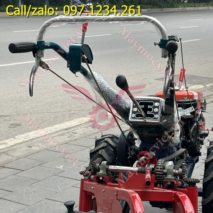 Máy thu hoạch lạc Turbo TBL2400 giá rẻ