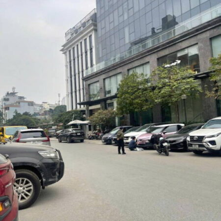 SIÊU PHẨM NHÀ ĐẸP QUẢNG AN- TÂY HỒ-79M2 5 TẦNG GIÁ 18.8 TỶ- Vị trí đắt giá – Sống giữa trung tâm