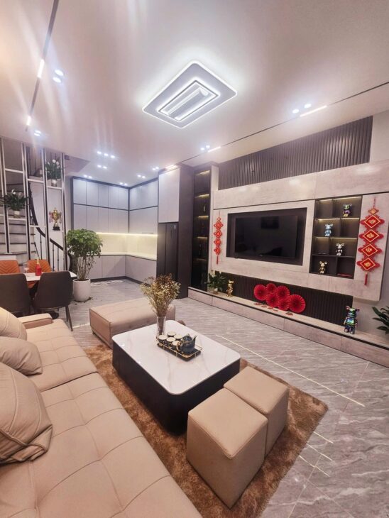 Bán căn nhà Nguyễn Đức Cảnh , Hoàng Mai , 42m2 4T giá 8,1 Tỷ