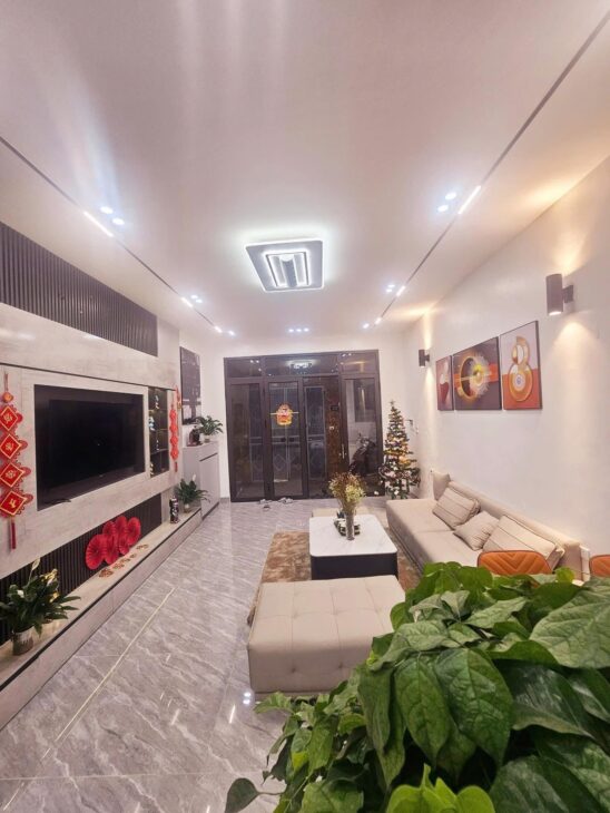 Bán căn nhà Nguyễn Đức Cảnh , Hoàng Mai , 42m2 4T giá 8,1 Tỷ