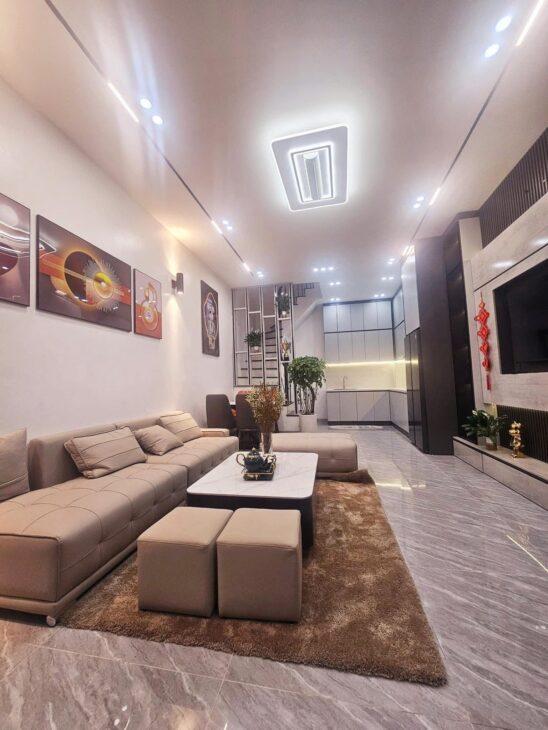 Bán căn nhà Nguyễn Đức Cảnh , Hoàng Mai , 42m2 4T giá 8,1 Tỷ