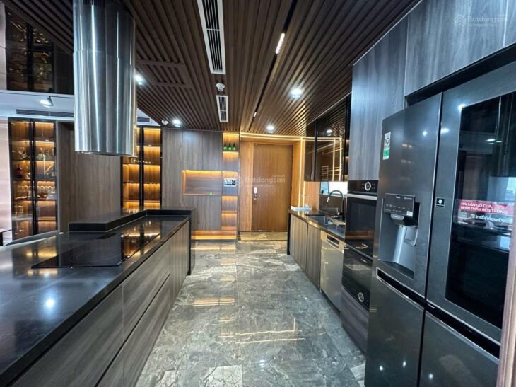 Bán căn hộ 2PN SUN Cầu Giấy giá 7 tỷ full nội thất