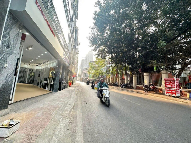 BÁN NHÀ AN TRẠCH ĐỐNG ĐA MẶT PHỐ KINH DOANH SẦM UẤT Ô TÔ TẢI TRÁNH NHAU 4 TẦNG 120M 38 TỶ