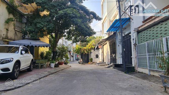 BÁN NHÀ ĐẸP 4 TẦNG NGANG 4.5M – MẶT TIỀN BÙI MINH TRỰC, QUẬN 8 – CHỦ TẶNG NỘI THẤT – NHỈNH 9 TỶ