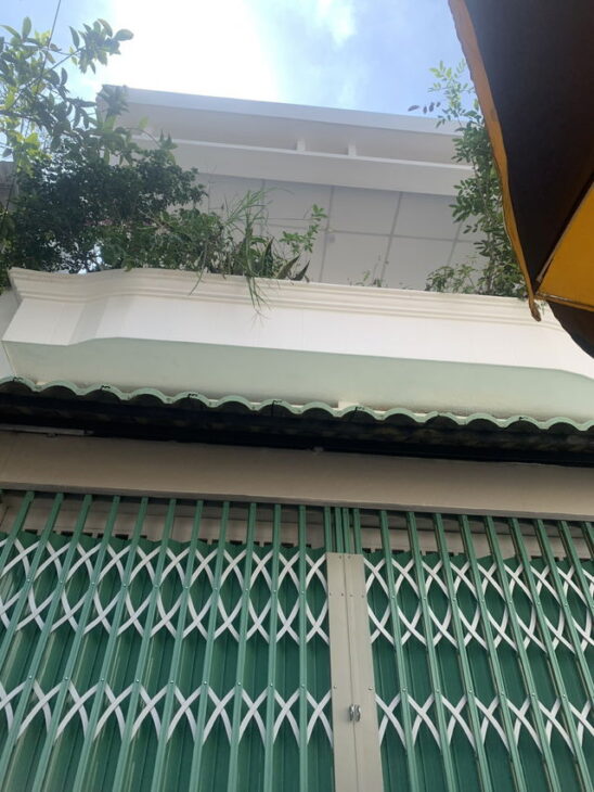 Nhà Mới 2 Tầng Cách mặt Tiền 15M Hẻm Thẳng Xe Hơi Sổ Vuông 45m2 Gía4,53 Tỷ Thương Lượng