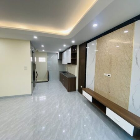 Bán nhà đẹp Phuc Đồng Lô Góc – -Oto tránh- Thang Máy-full Nội Thất- 9,5 tỷ (thương lượng)