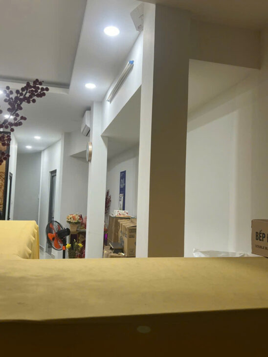 Bán nhà quận 10, đường Tô Hiến Thành, 49m2, 4 tầng, hẻm 4m, sát mặt tiền 8.5 tỷ