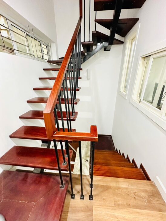 Bán nhà Trần Thái Tông, Cầu Giấy, lô góc, 2 thoáng, 38m2, 5 tầng, Mt 5.6m, chỉ 9.8 tỷ
