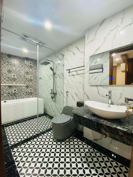 CẦN BÁN GẤP !!! MẶT PHỐ CỰ LỘC – 40m x 6 TẦNG THANG MÁY – LÔ GÓC GIÁ HƠN 13 TỶ