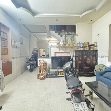 Bán nhà 2 tầng, 137m², 5PN, 5WC, Q.9, 7.95 tỷ, sổ hồng Bán nhà 2 tầng, 137m², 5PN, 5WC, Q.9, 7.95 tỷ, sổ hồng