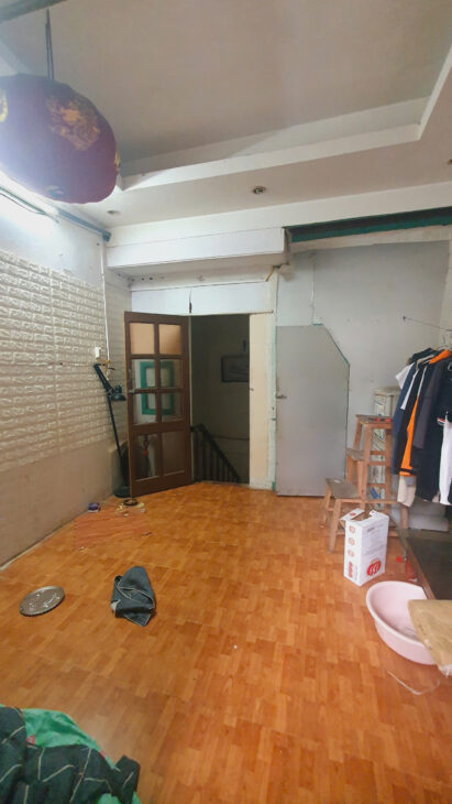 CHO THUÊ CỬA HÀNG TẦNG 1 , 2 NGÕ 285 ĐỘI CẤN 30M NGÕ THÔNG KD TỐT GIÁ 6 TRIỆU 0336212066