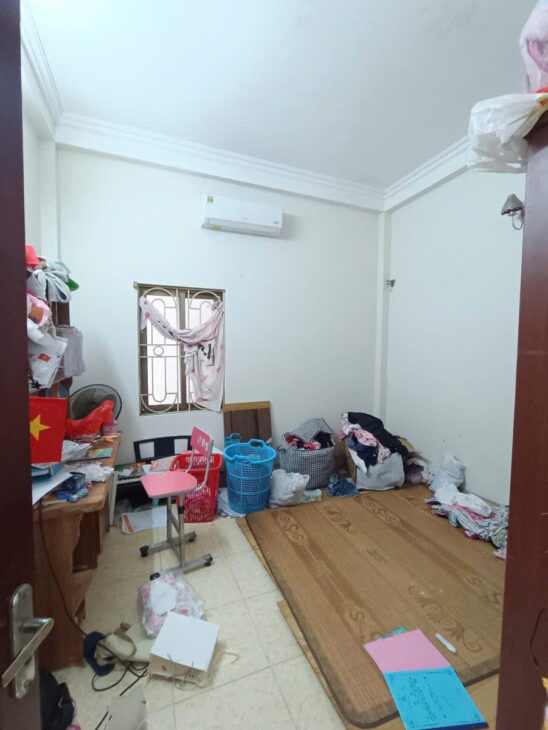 BÁN NHÀ KIM GIANG – GẦN PHỐ – Diện tích 38m2 4 tầng mặt tiền 3.7m Giá 7.9 tỷ