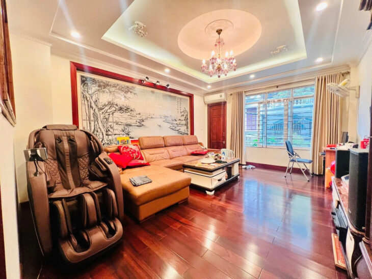 PL NGHĨA ĐÔ – OTO TRÁNH GARA OTO – 2 THOÁNG DT 56m2 5 tầng MT 4.4m Giá 27.6 tỷ