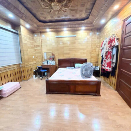 NHÀ NGUYỄN KHÁNH TOÀN Diện Tích 30m2 5 tầng mặt tiền 5m Giá 7.35 tỷ