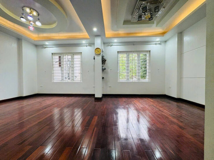 BÁN NHÀ XÃ ĐÀN 6 TẦNG THANG MÁY DT 40m2 6 tầng mặt tiền 7m Giá 11.3 tỷ