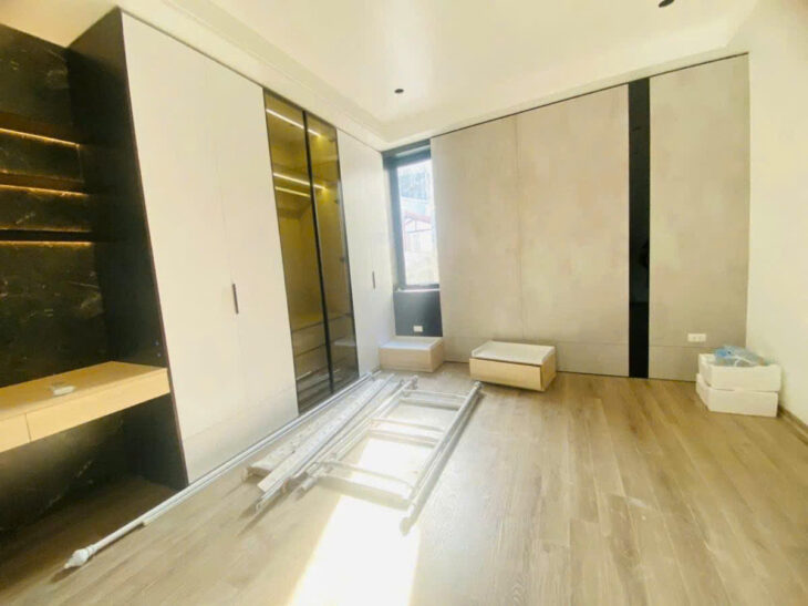 BÙI XƯƠNG TRẠCH NHÀ MỚI CĂN GÓC FULL NỘI THẤT 30m2 5 tầng MT 6.2m Giá 7.5 tỷ