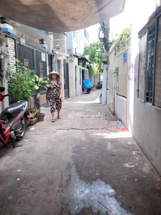 CẦN TIỀN BÁN GẤP DƯƠNG BÁ TRẠC [P1, Q8] DT: 74.2M2 (4.1X18M), 2T. 2PN CHỈ 4.4 TỶ.