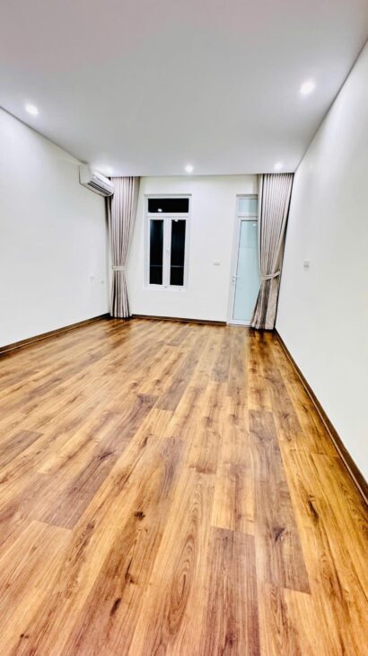 KHUÔN VÀNG THƯỚC NGỌC – NHÀ MỚI VUÔNG NHƯ TỜ LỤA – FULL NỘI THẤT – GẦN HỒ – Ở SƯỚNG – BÁN CÀNG LÃI!