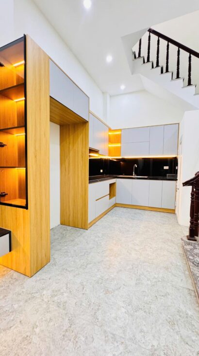 KHUÔN VÀNG THƯỚC NGỌC – NHÀ MỚI VUÔNG NHƯ TỜ LỤA – FULL NỘI THẤT – GẦN HỒ – Ở SƯỚNG – BÁN CÀNG LÃI!