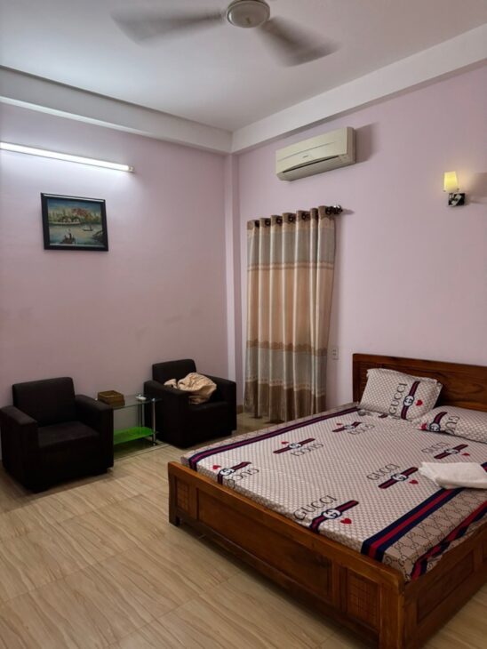 CHỈ CẦN NHỈNH 12 TỶ – SỞ HỮU NGAY KHÁCH SẠN 10 PHÒNG TẠI TÊN LỬA – DOANH THU 80 TRIỆU/THÁNG