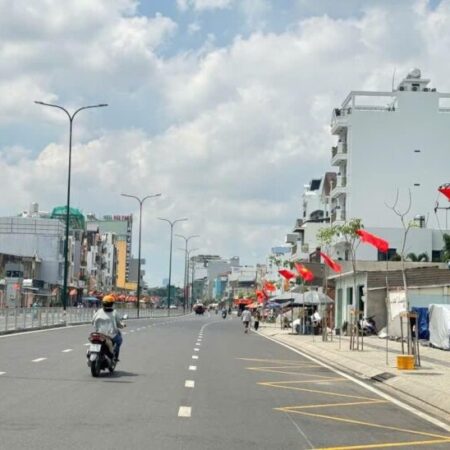 Bán nhà MTKD đường 32M Dương Quảng Hàm ngang 5m 100M² KD đa ngành 23.2 tỷ Mô tả Bán nhà Bán nhà MTKD đường 32M Dương Quảng Hàm ngang 5m 100M² KD đa ngành 23.2 tỷ Mô tả Bán nhà