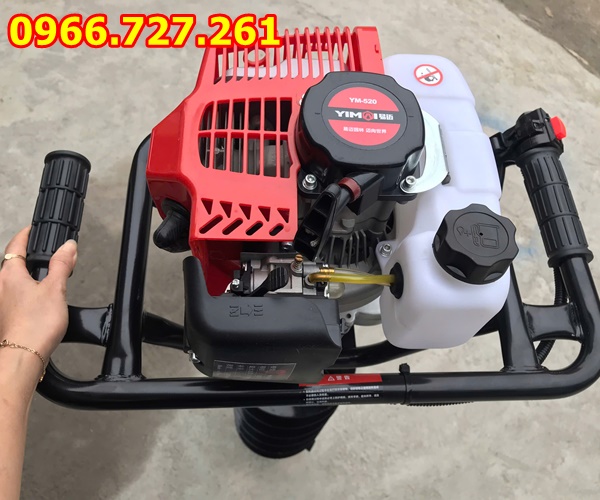 Máy khoan đào hố đất trồng cây động cơ 2 thì Yimoi tặng kèm mũi khoan