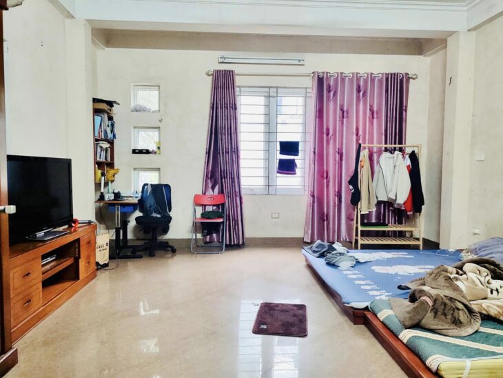 Bán gấp nhà mặt phố nguyễn đình thi 102m2*3T, MT6,6M giá 53 tỷ có thương lượng