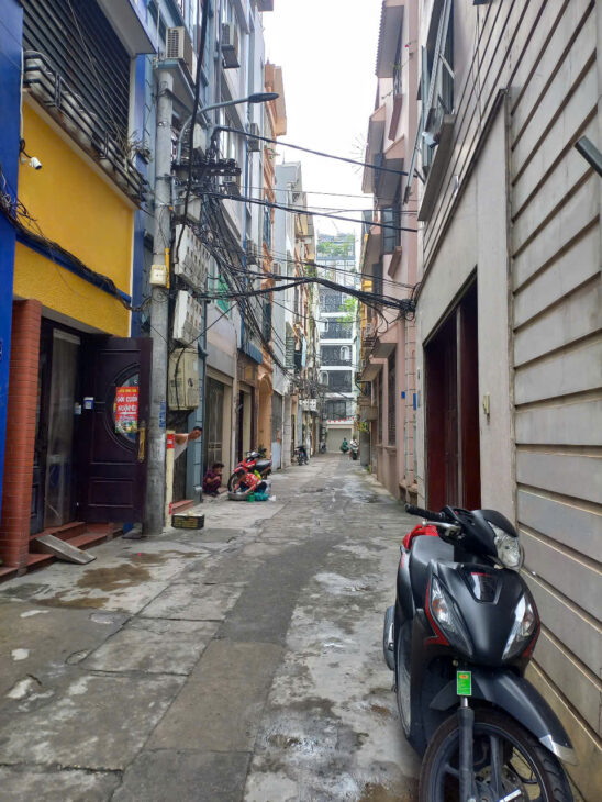 Nhà phân lô Vũ Phạm Hàm, ô tô tránh, 36m2, 5 tầng, giá hợp lý