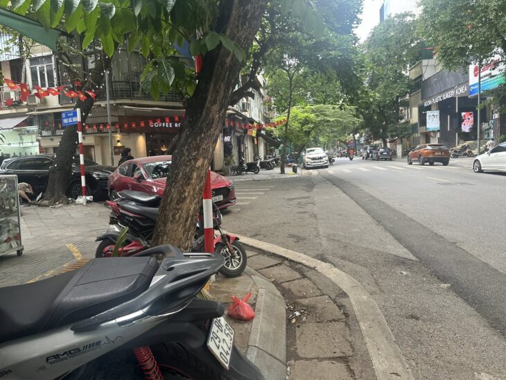 Bán gấp nhà mặt phố hòa mã 159m2*3T, MT4M giá 79 tỷ hai mặt tiền kinh doanh