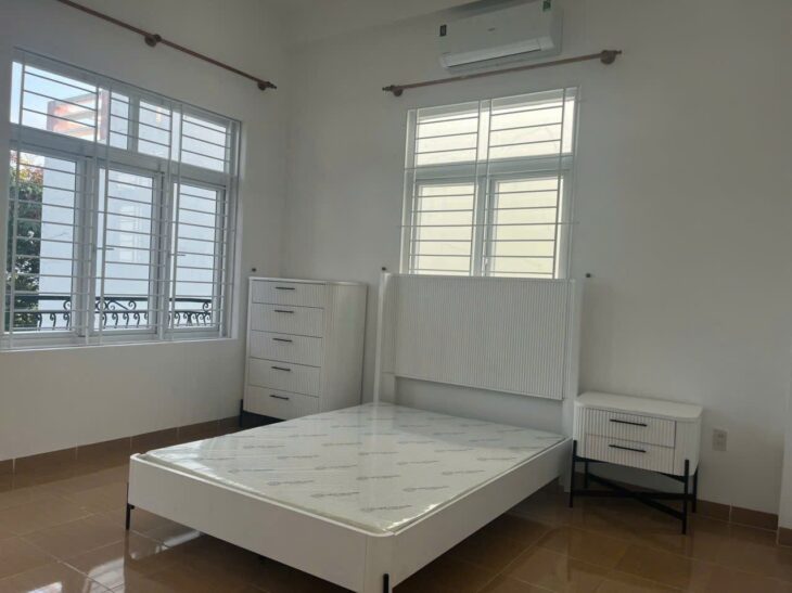 Cho thuê Biệt thự mini 3 tầng mặt tiền khu Phước Long giá rẻ 22tr/tháng full nội thất
