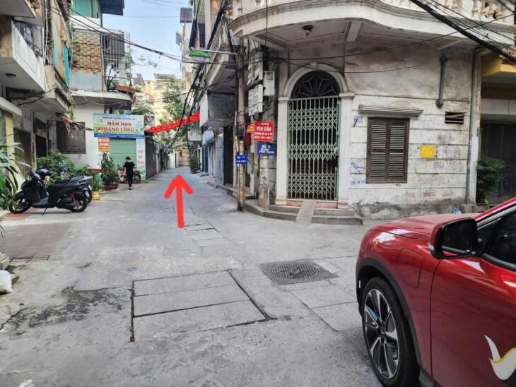 BÁN NHÀ 4 TẦNG, 3 PN – PHỐ VỌNG, HAI BÀ TRƯNG – GIÁ 4 TỶ – VỊ TRÍ VÀNG
