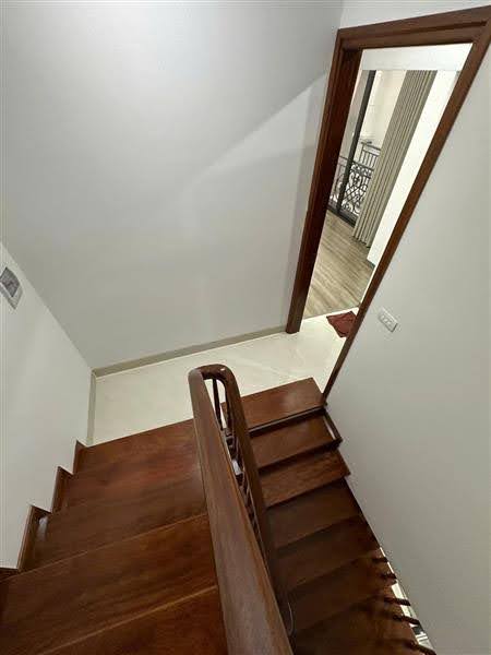 BÁN NHÀ 5 TẦNG – PHỐ LÊ THANH NGHỊ – HAI BÀ TRƯNG – 8 TỶ X – VỊ TRÍ VÀNG- SỔ ĐỎ CHÍNH CHỦ