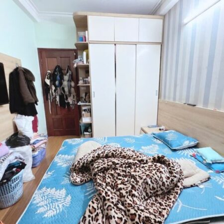 Bán nhà Hoàng Hoa Thám, Ba Đình, ba gác, 41m2, 4 tầng, chỉ 7.85 tỷ