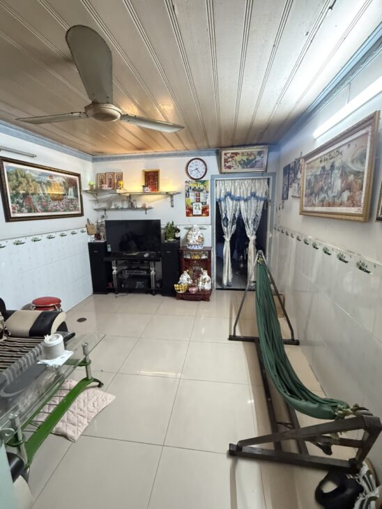 NHÀ CŨ TIỆN XÂY MỚI NGAY LÊ ĐÌNH CẨN – HẺM 4M – 10M HẺM XE TẢI – 2 TẦNG ĐÚC – GIÁ NHỈNH 2.95 TỶ