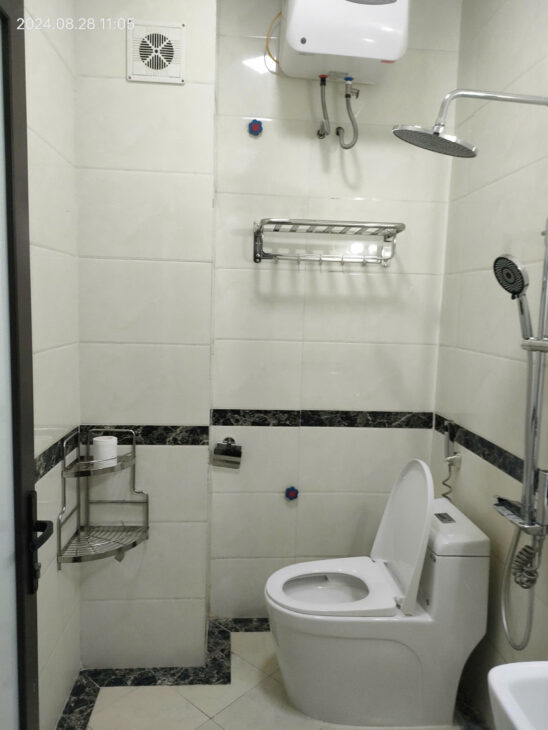 Bán gấp giá rẻ thang máy Đê Trần Khát Chân 34m, 6 tầng, mặt tiền 3.4m, 9 tỷ Hai Bà Trưng.