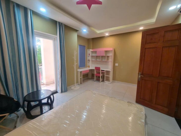 Cho thuê nhà nguyên căn, khu Khang Điền, Q.9, 1 trệt 2 lầu, DTSD 200m2, 4PN, giá thuê 16tr/tháng