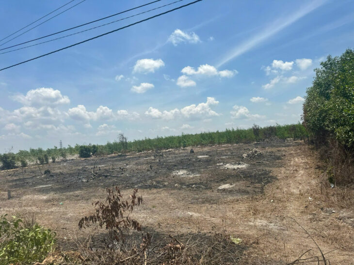 Bán 27 x 47m đất mặt tiền Lý Nam Đế, thị xã LaGi giá ngộp 100tr/m ngang