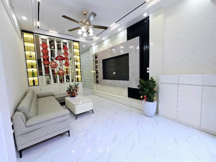 CĂN NHÀ CÓ LINH – ĐẶT CHÂN VÀO THẤY TĨNH, Ở RỒI MỚI BIẾT ĐÂY LÀ LỘC TRỜI BAN 168 KIM GIANG 44M Ô TÔ