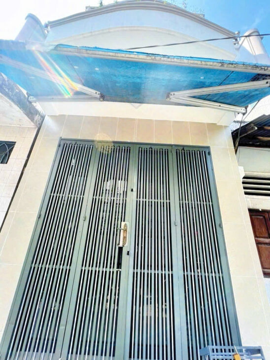 Hẻm 1 set tôn tất thuyết DT 35m2 (3,3×11) SỔ HỒNG RIÊNG CÓ 3 TỶ