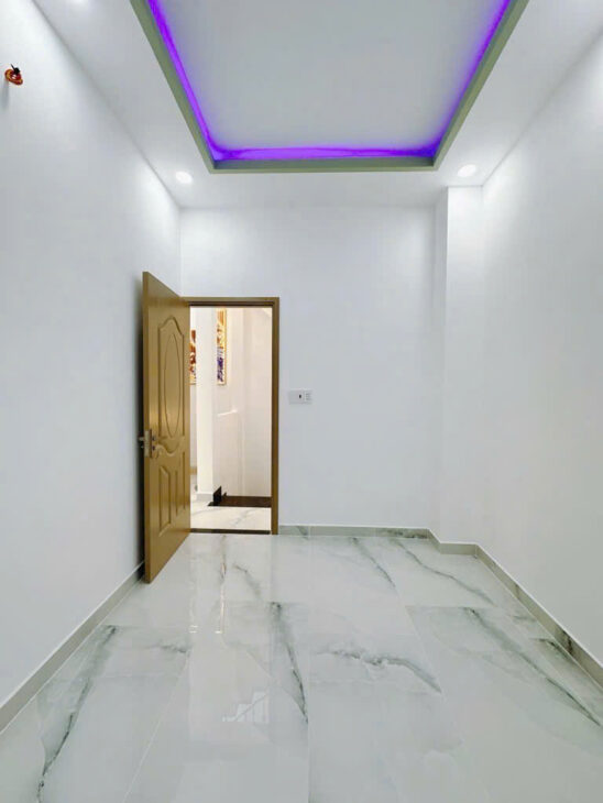 SÁT MẶT TIỀN Q4 TÔN ĐẢN NGÀNG 5.5 HIẾM X 3 TẤM