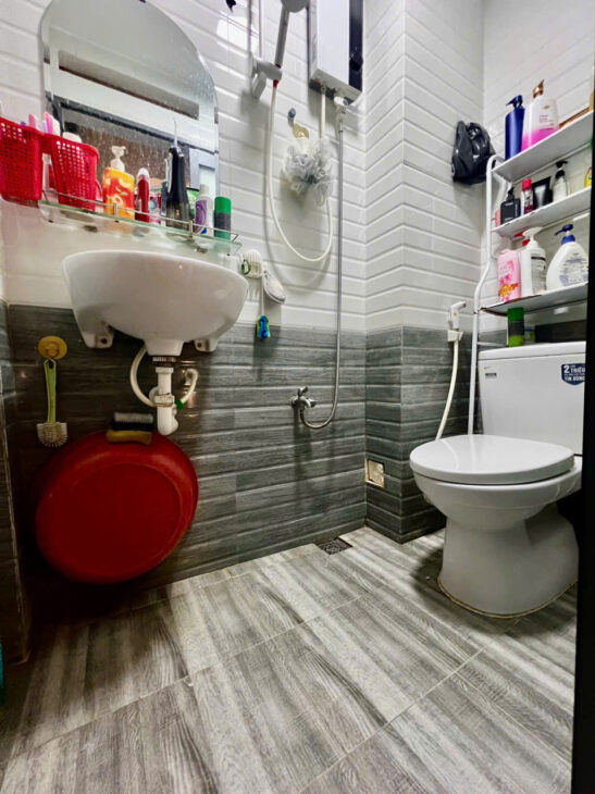 BÁN NHÀ 03 TẤM BTCT – KhU DÂN CƯ HIỆN HỮU, P13 , Quận 4 NGANG 4M CÓ 4 TỶ