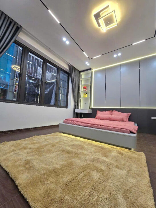 Bán nhà riêng cạnh Eco Green, quận Thanh Trì, Vành đai 3, ngõ thông, diện tích 30m2, 5 tầng, 6.8 tỷ