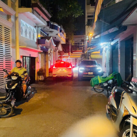 MẶT TIỀN ĐƯỜNG SỐ KHÁNH HỘI XE HƠI TRƯỚC NHÀ CÓ 5 TỶ