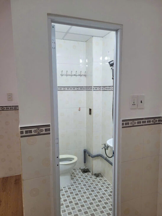 SÁT MẶT TIỀN TRUNG TÂM Q4 NGANG 3.5 NỞ 3.8 DÀI 9 HƠN 2 TỶ