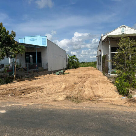 Bán 608m2 đất thổ cư mặt tiền Đinh Công Tráng, thị xã LaGi gần Biển Tam Tân Bán 608m2 đất thổ cư mặt tiền Đinh Công Tráng, thị xã LaGi gần Biển Tam Tân