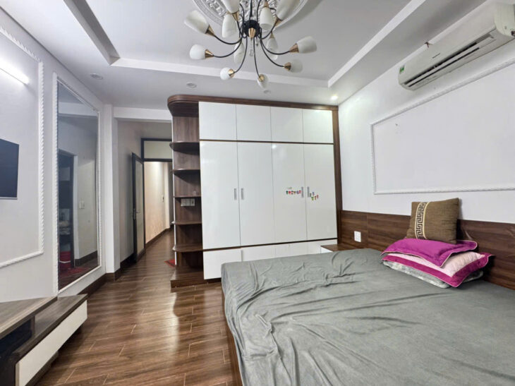 Bán nhà 3 tầng 2 mặt tiền, tổ 3 TT Quang Minh, Mê Linh. Nhà mới. Chỉ việc xách đồ về ở