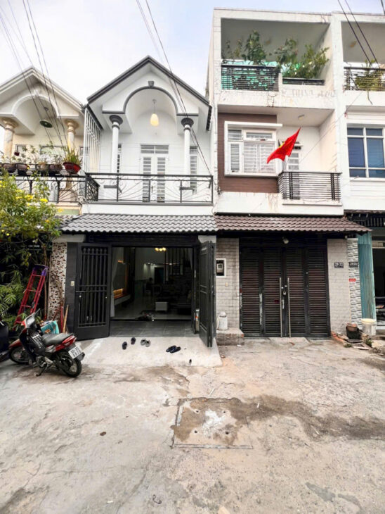 ????Nhà đẹp Ngã Tư Ga lên sóng ???? ♦️ Bán Nhà Thạnh Lộc 14 Quận 12 4.75 tỷ- gần chung cư Thạnh Lộc