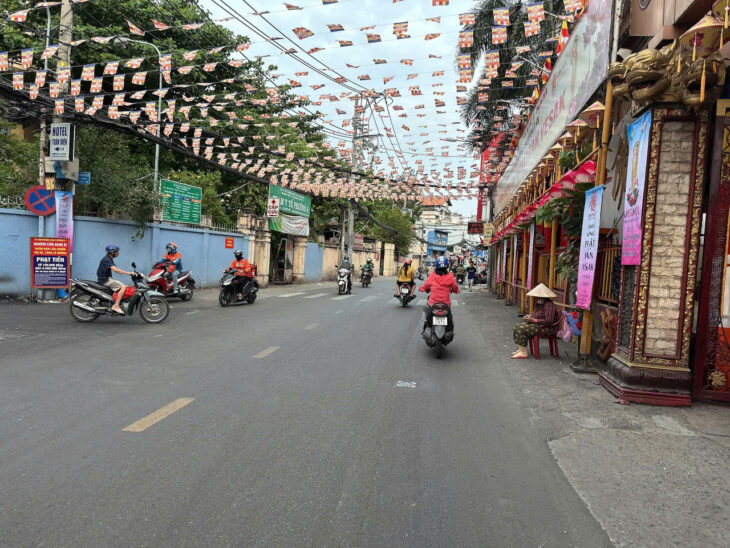 Bán nhà 1 sẹc HXH Đường số 30 75m2 3 tầng view góc ngang 4.1m đẹp gần chợ chỉ 7 tỷ.