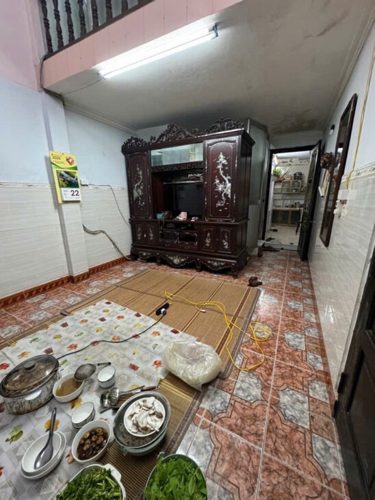 NHÀ PHỐ CỔ NGỌC LÂM -55M- 4T-HÀNG XÓM MIPEC-5 PHÚT SANG PHỐ CỔ-GÀN Ô TÔ.